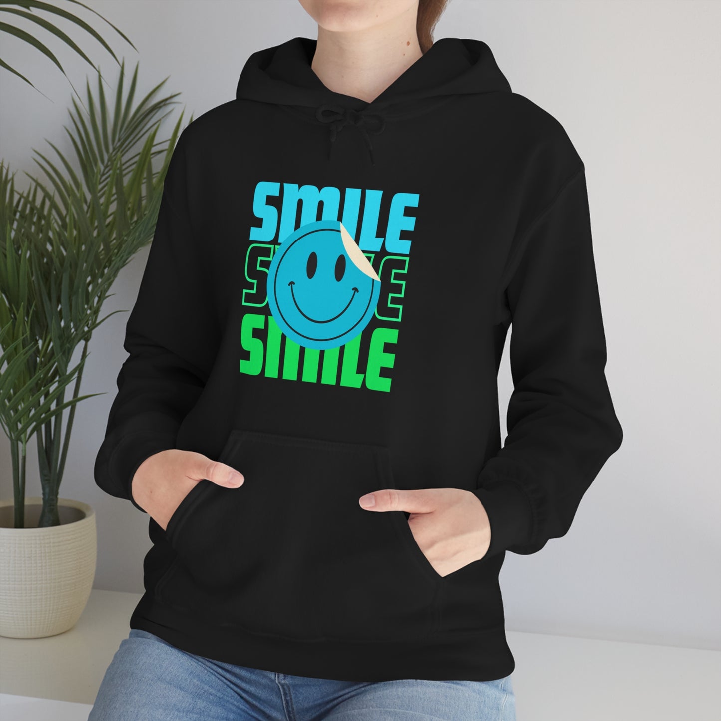 Smile - Unisex Heavy Blend™ Hooded Sweatshirt